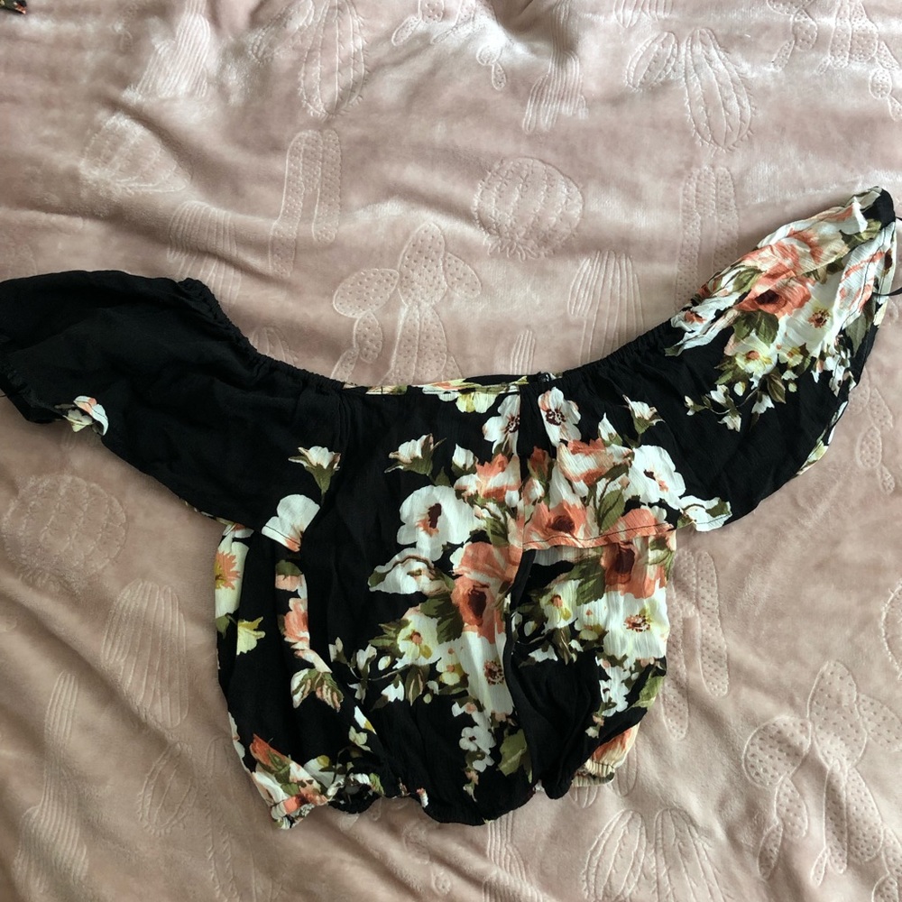 Floral top - Picture 2 of 4